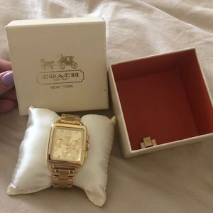 COACH Gold Square Boyfriend Bracelet Watch 🖤